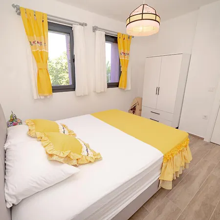Ferienhaus Butik Mor Salkim Evleri